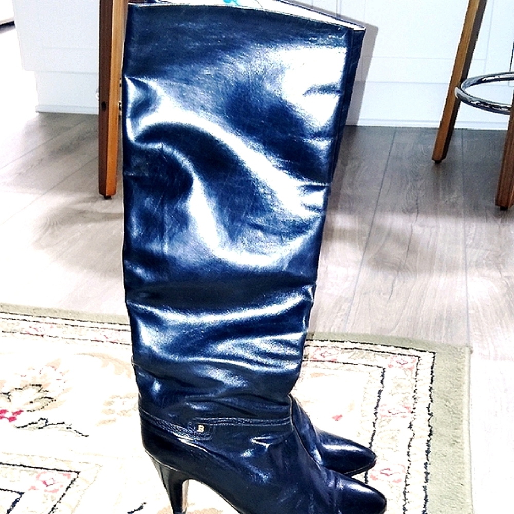 BALLY Black Leather Elegant Knee-High Boots Size 8 1/2